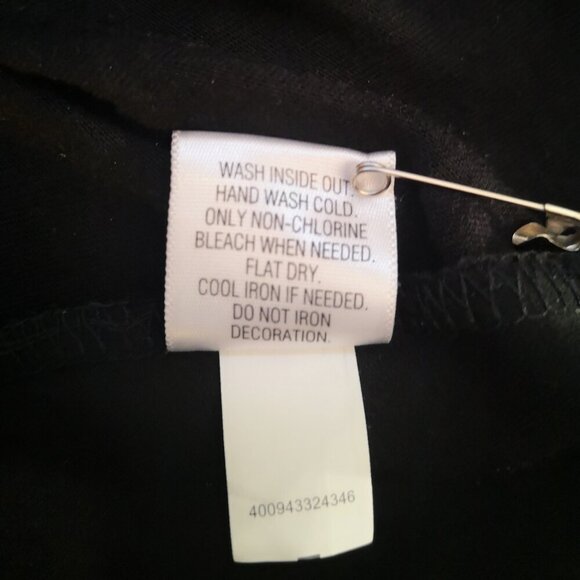 Apt. 9 Ladies Black with Sequins on Front Size Medium Top - Picture 6 of 9